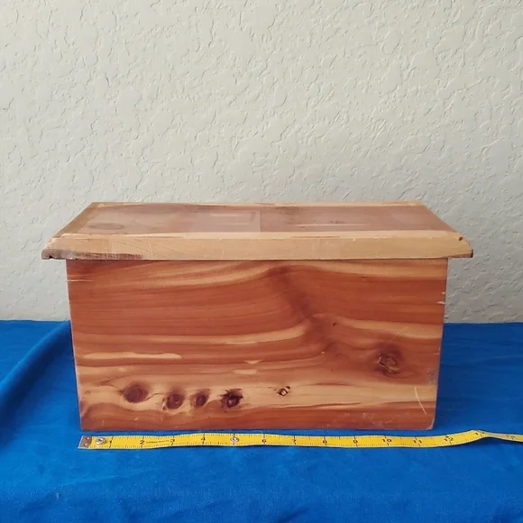 Wooden Miniature Dresser with Drawers Jewelry Box - Picture 4 of 7